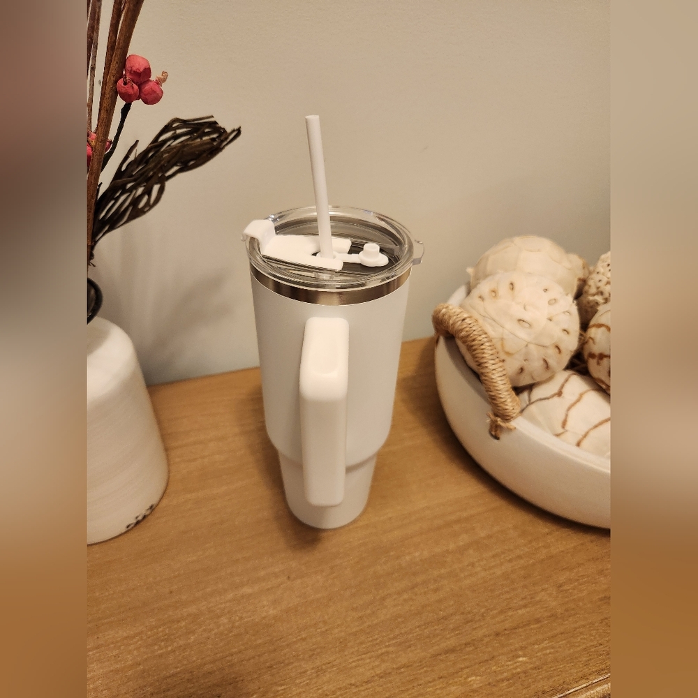 White and Gold Bride Custom Tumbler with Straw 40 oz NWOT - Picture 5 of 8